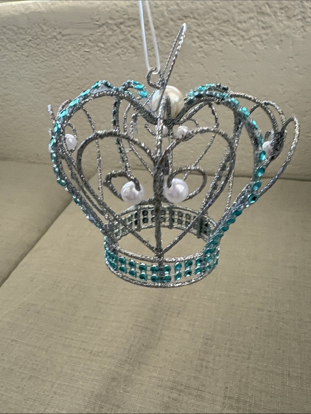 2 Wire Crown w faux pearls Holiday Christmas Ornament - Picture 7 of 14